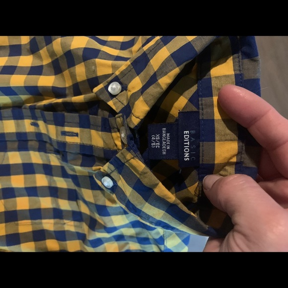 Never worn button down - Picture 2 of 2